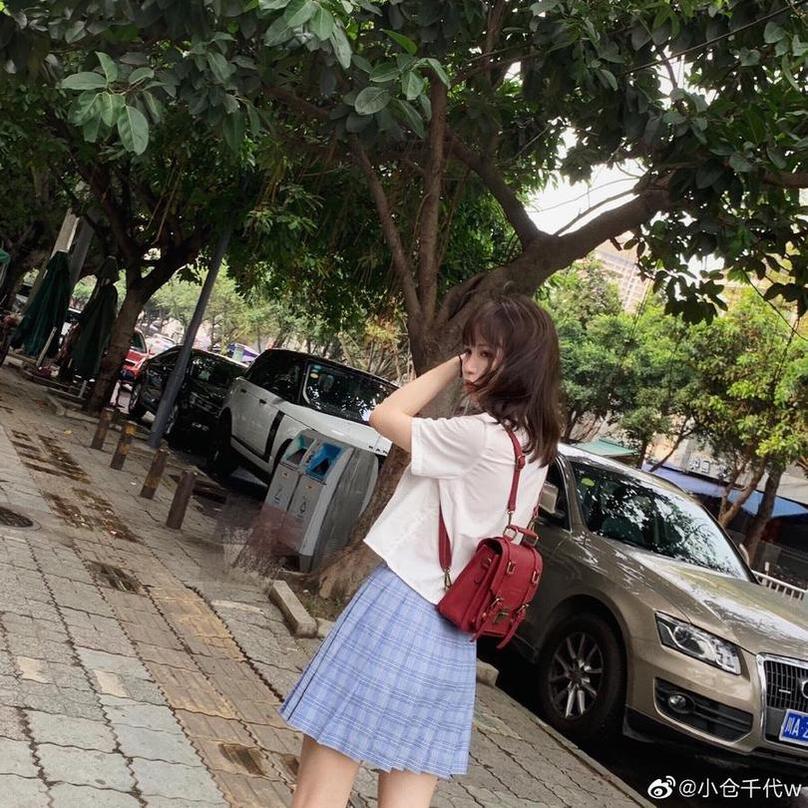 苹果用户应该怎样找到51吃瓜app的下载地址